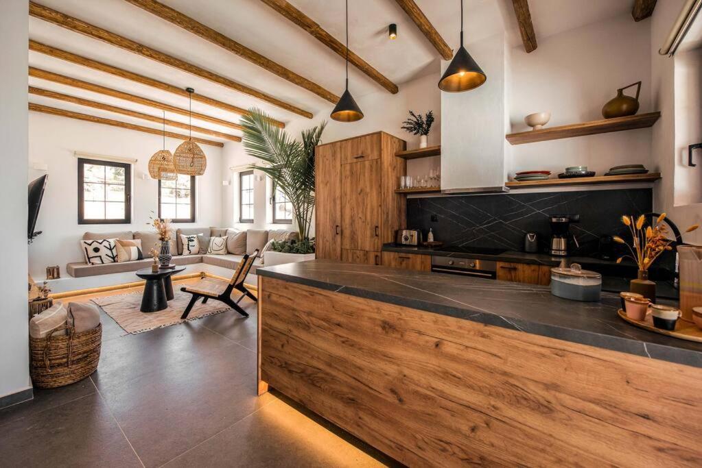 Casacarma Iii, Private Pool, Boho Design, Central 라카니아 외부 사진